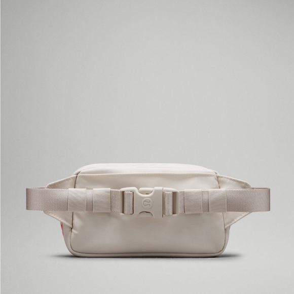 Lululemon Team Canada Future Legacy Mini Belt Bag in Cream - Picture 3 of 10